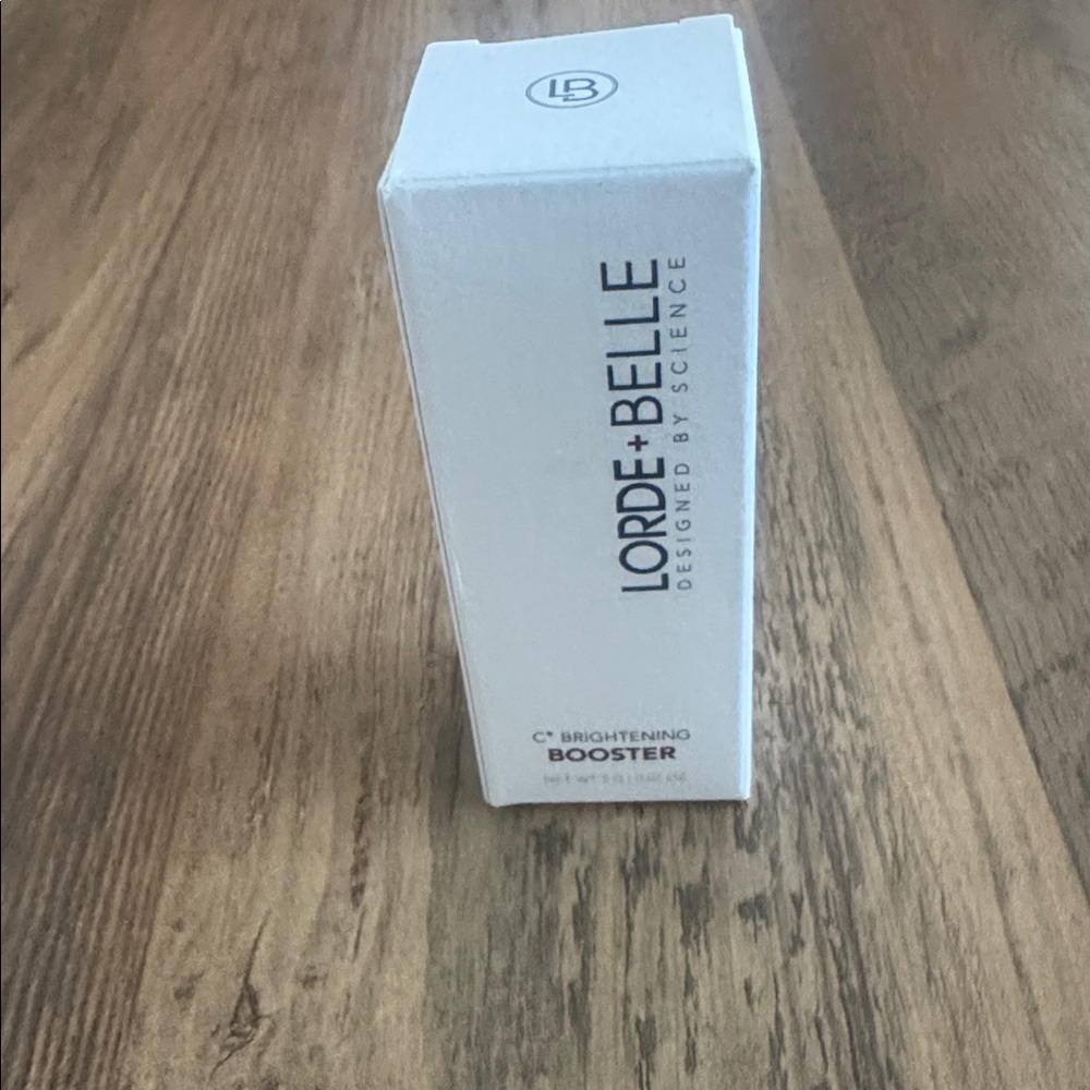 Lorde + Belle C+ Brightening Booster - White